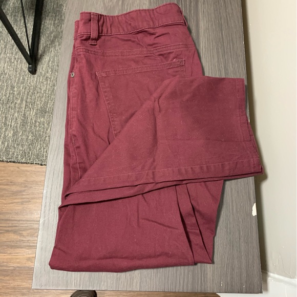 Maroon Chinos Pants - Picture 3 of 3